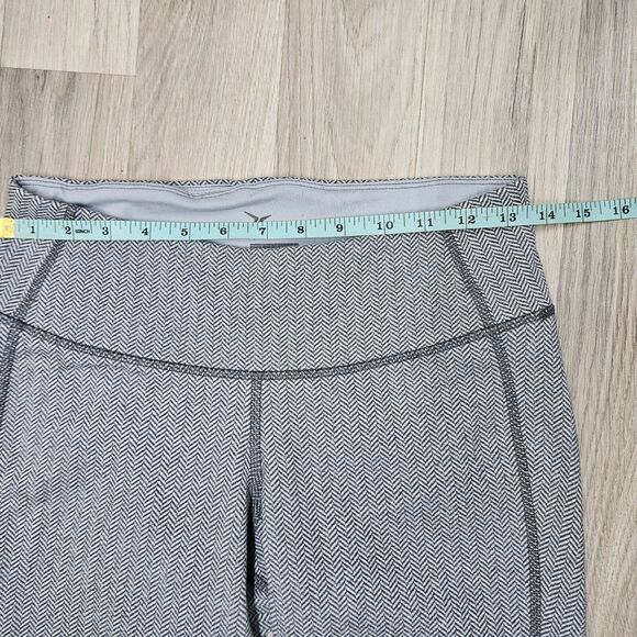 Old Navy Active Womens Gray Chevron Full Length Leggings Small - Picture 4 of 9